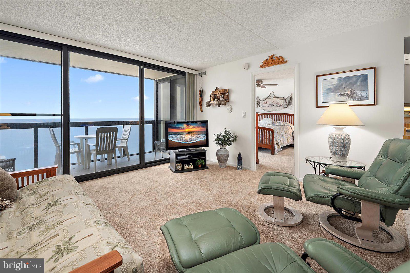 10900 COASTAL HIGHWAY 1809