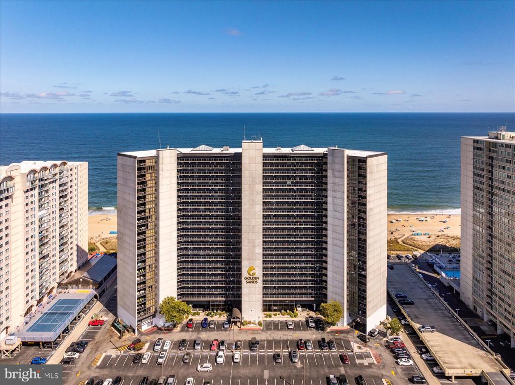 10900 COASTAL HIGHWAY 1809