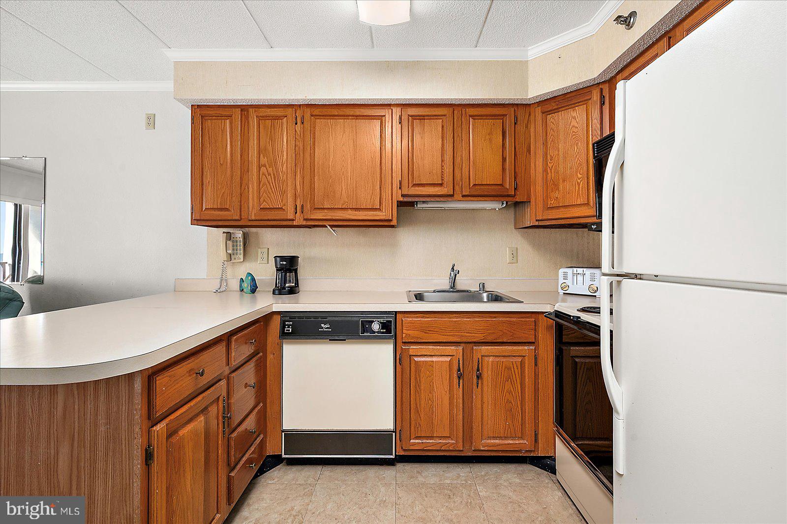 10002 COASTAL HIGHWAY 407