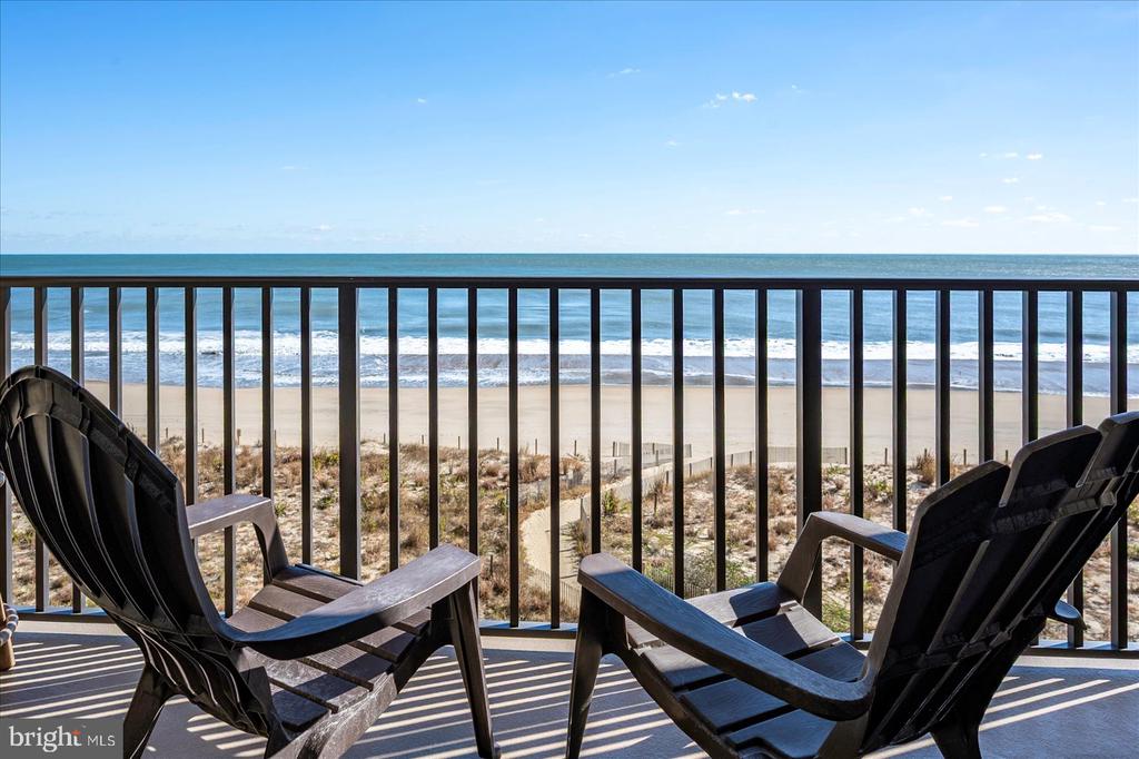 10002 COASTAL HIGHWAY 407