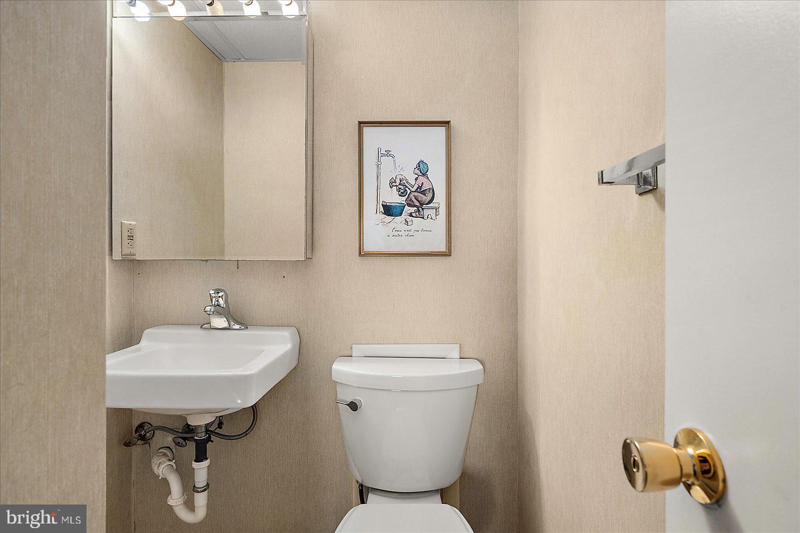 10002 COASTAL HIGHWAY 407