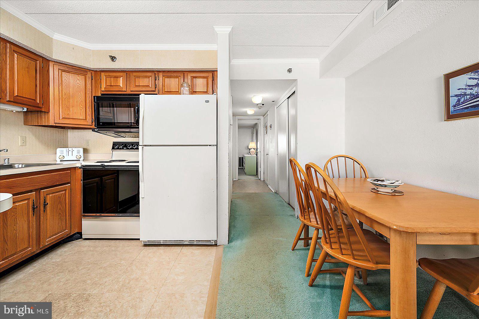 10002 COASTAL HIGHWAY 407