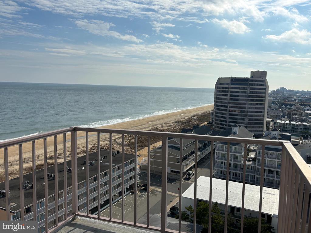 8800 COASTAL HIGHWAY 1307