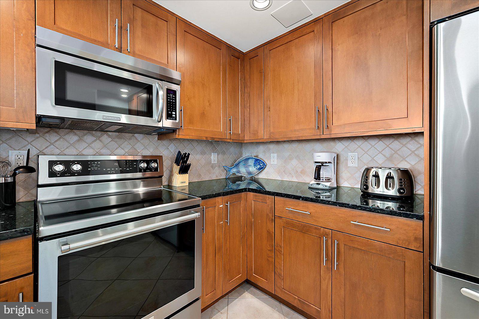 8 60TH STREET 1003