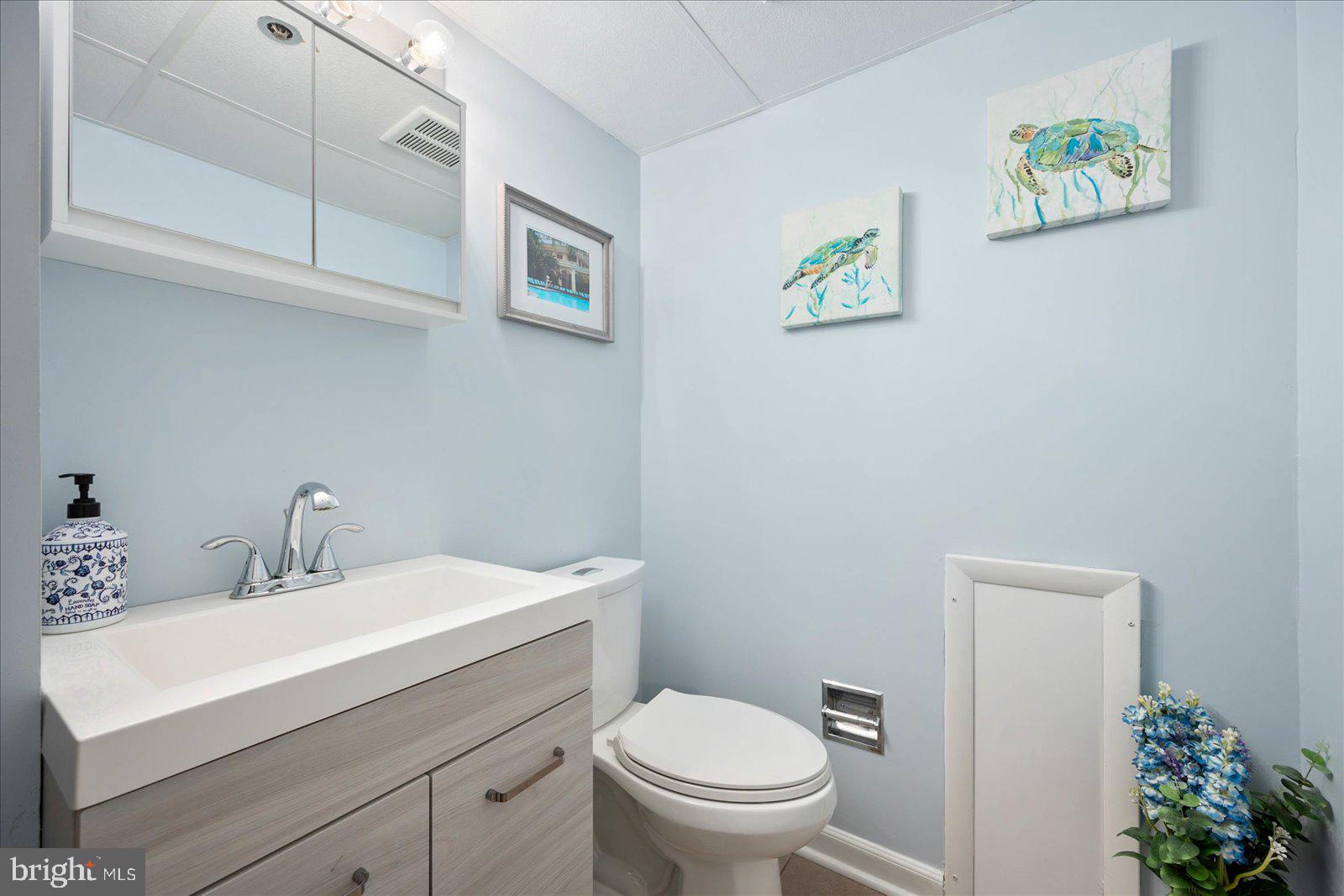 5801 ATLANTIC AVENUE 907