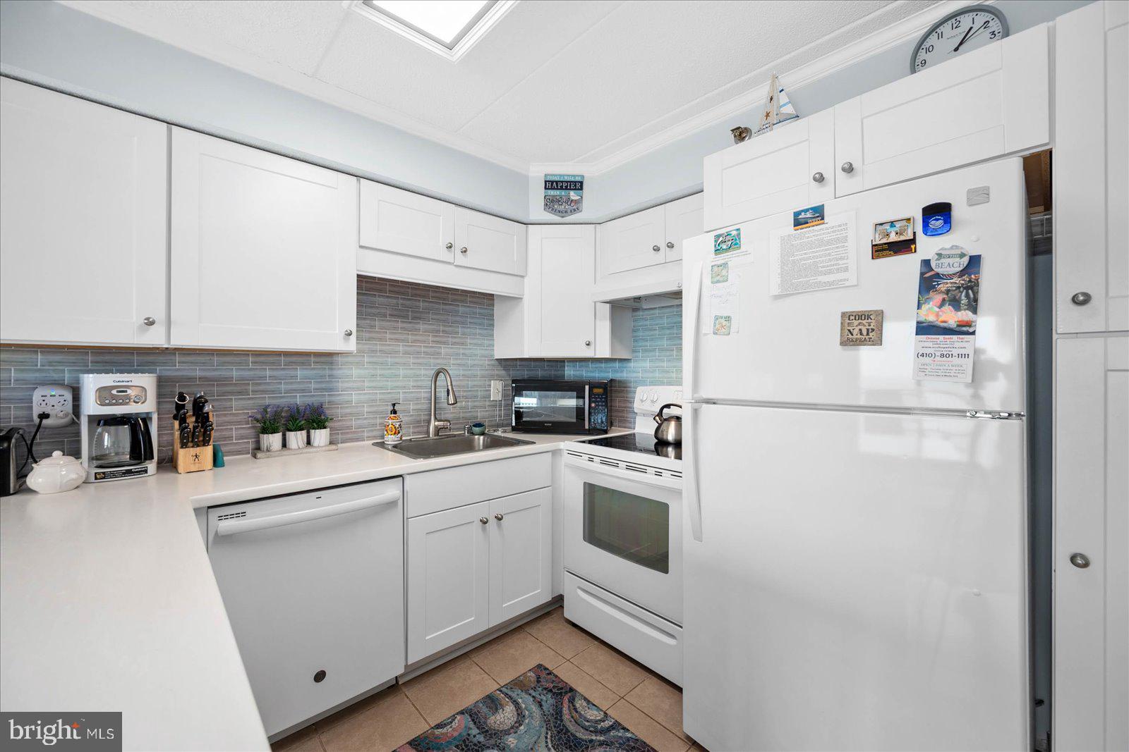 5801 ATLANTIC AVENUE 907