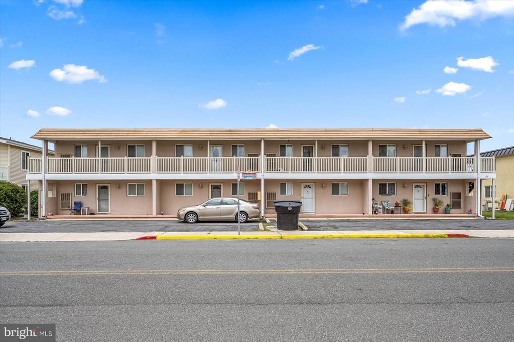 128 CAPTAINS QUARTERS ROAD 203