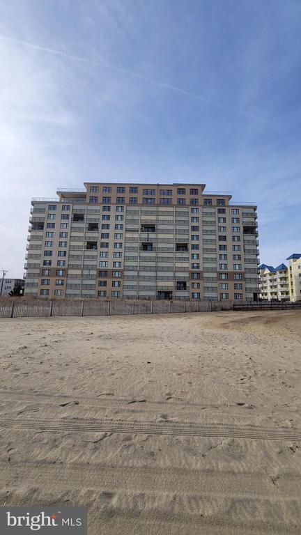 5801 ATLANTIC AVENUE 305