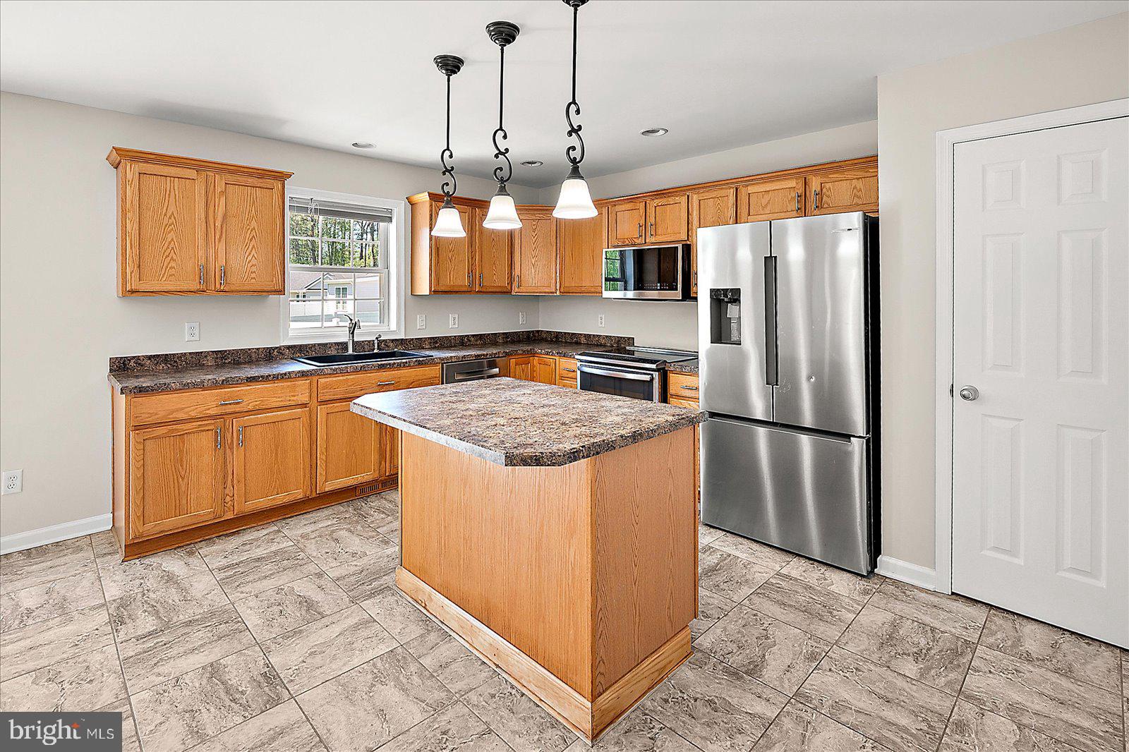 7109 ARCADIA CIRCLE