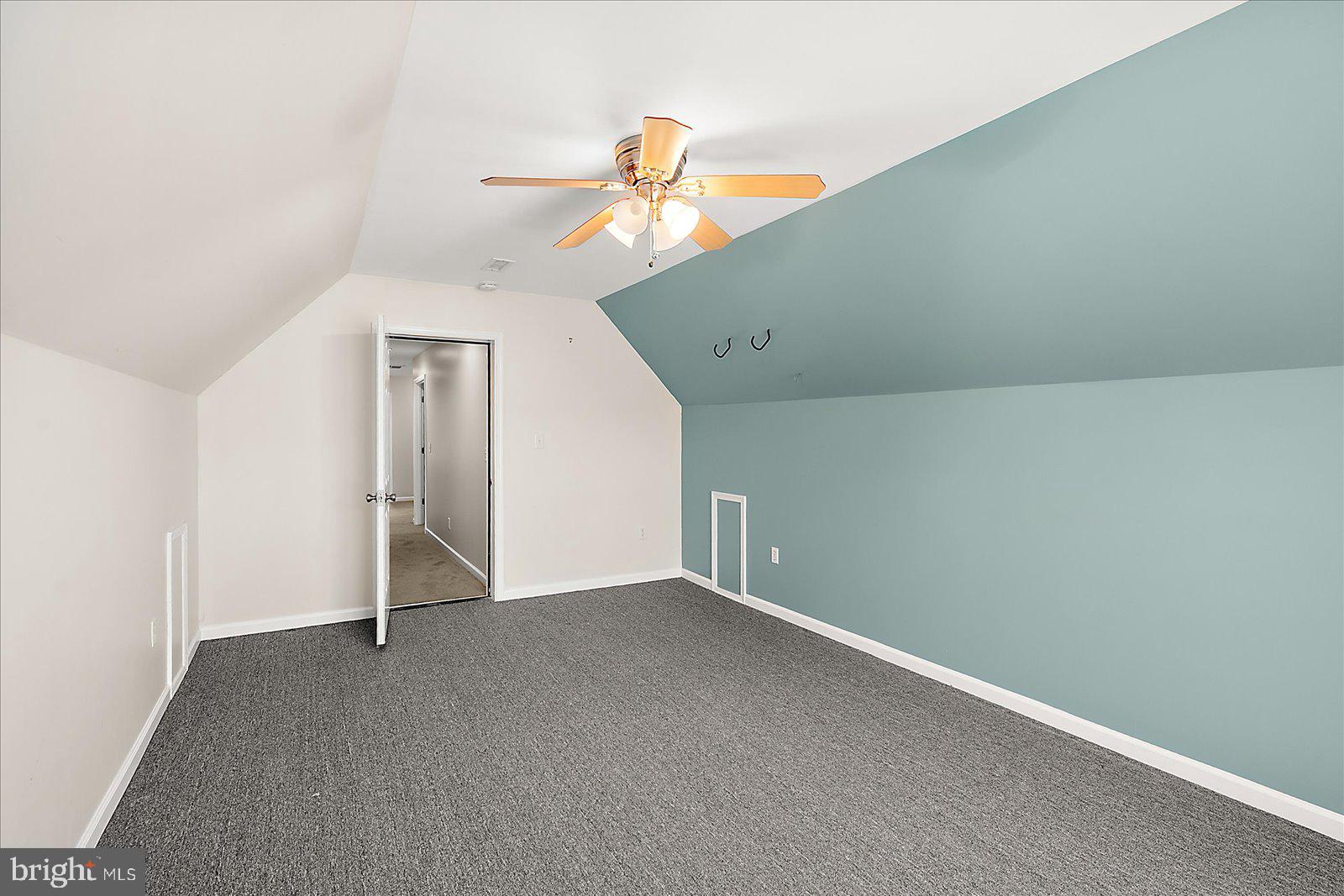 7109 ARCADIA CIRCLE