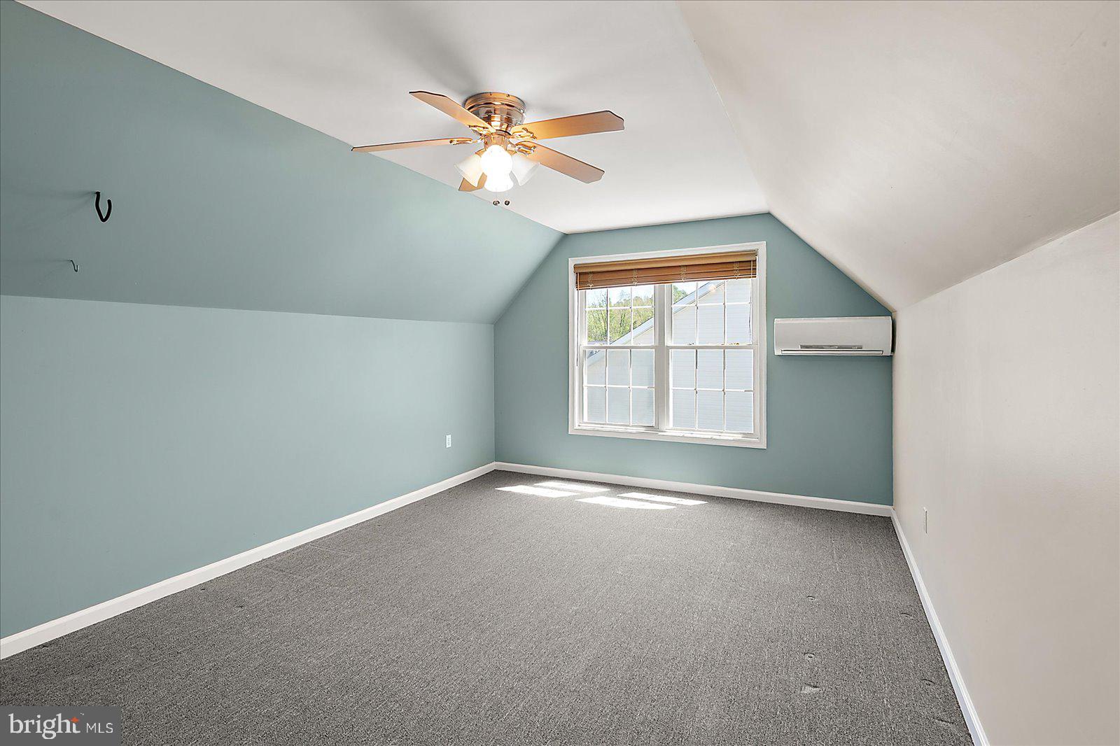 7109 ARCADIA CIRCLE