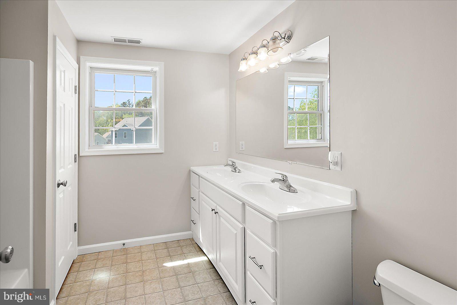 7109 ARCADIA CIRCLE