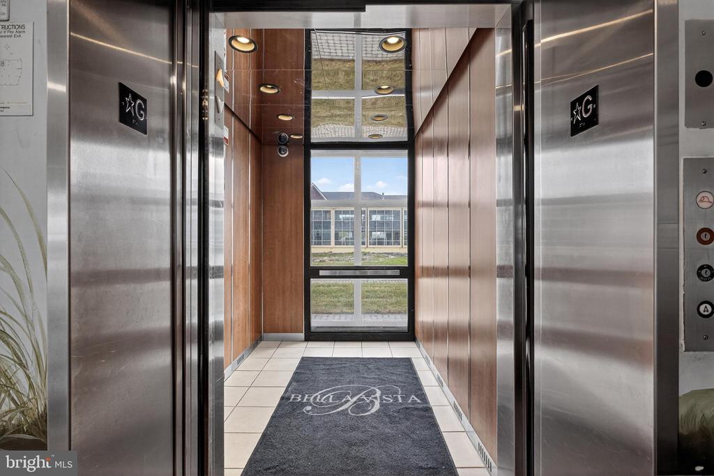 4601 COASTAL HIGHWAY Unit: 504