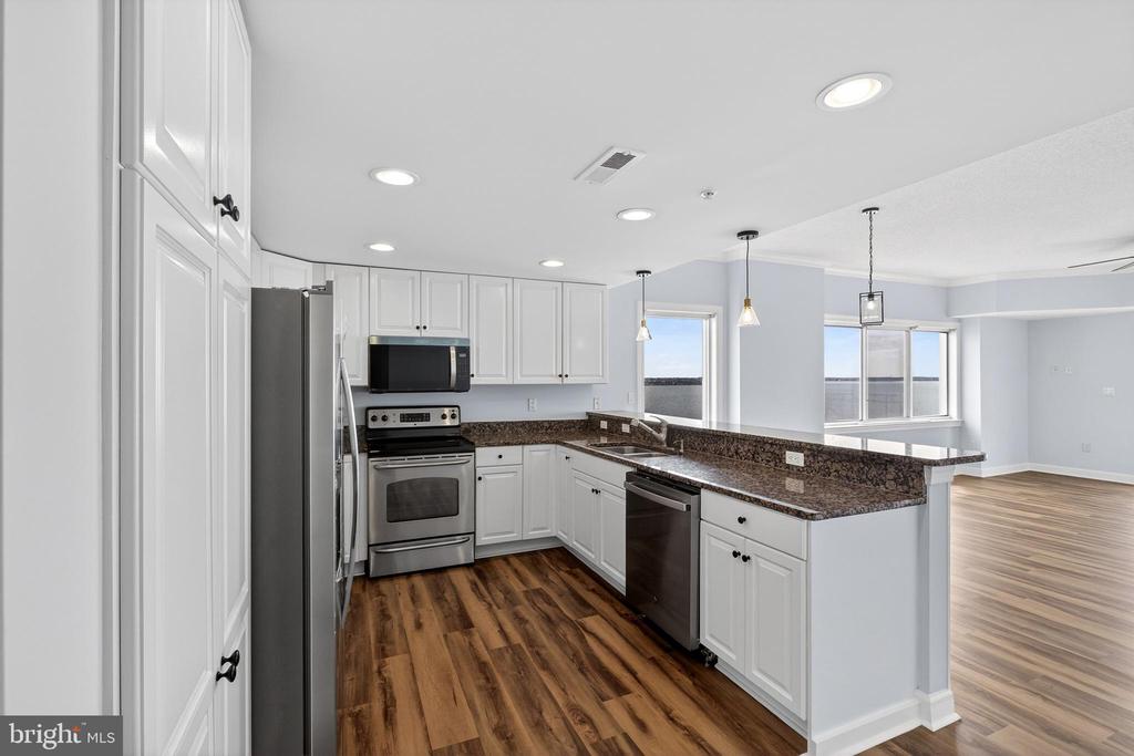 4601 COASTAL HIGHWAY Unit: 504