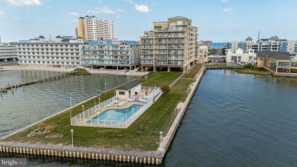 4601 COASTAL HIGHWAY Unit: 504