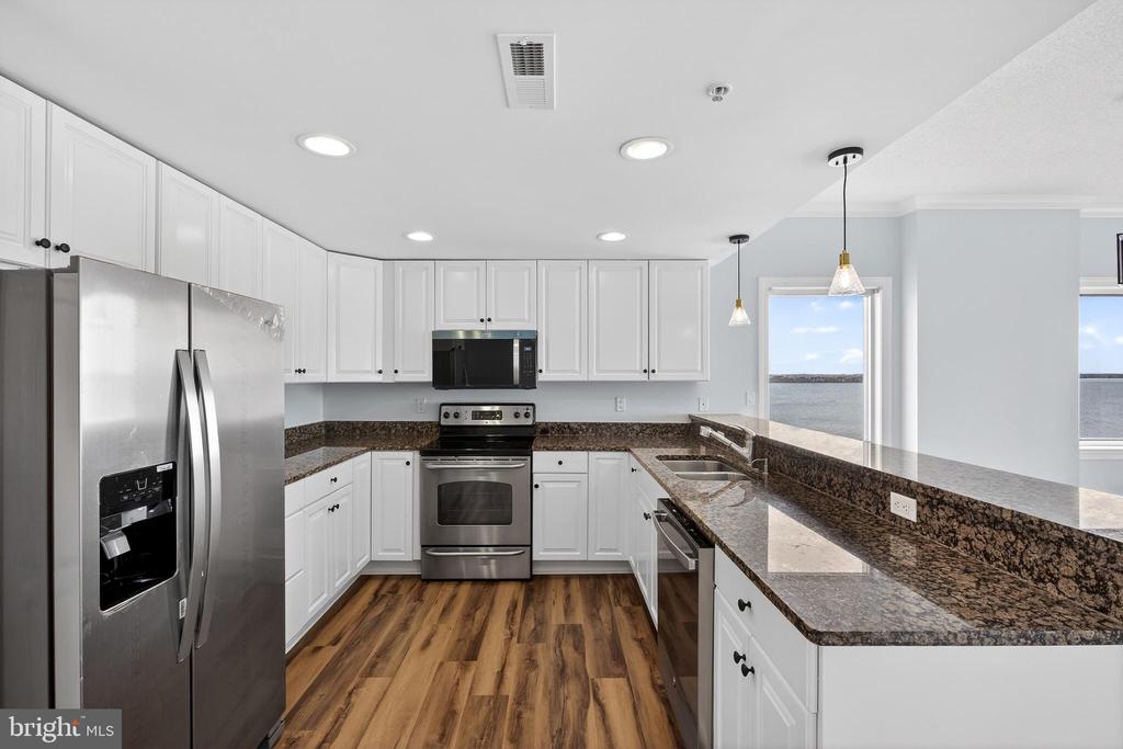 4601 COASTAL HIGHWAY Unit: 504