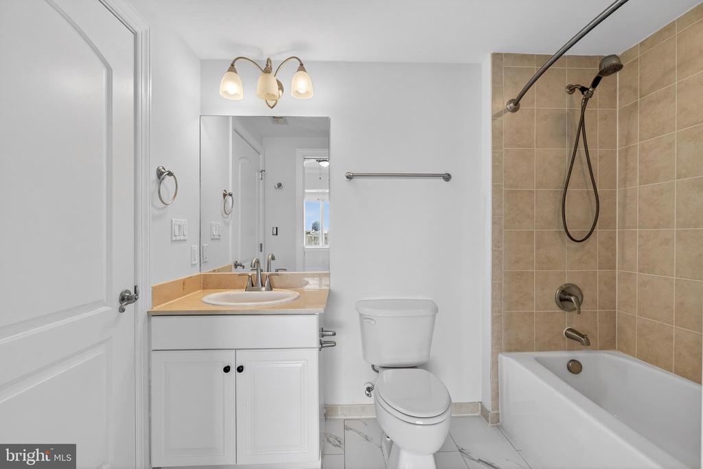 4601 COASTAL HIGHWAY Unit: 504