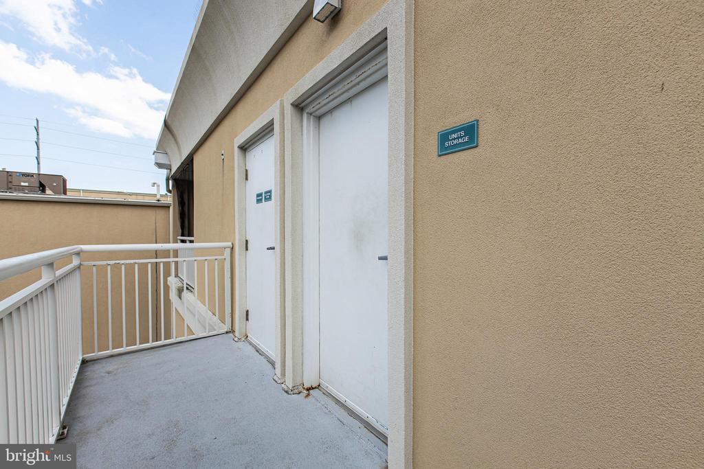 4601 COASTAL HIGHWAY Unit: 504