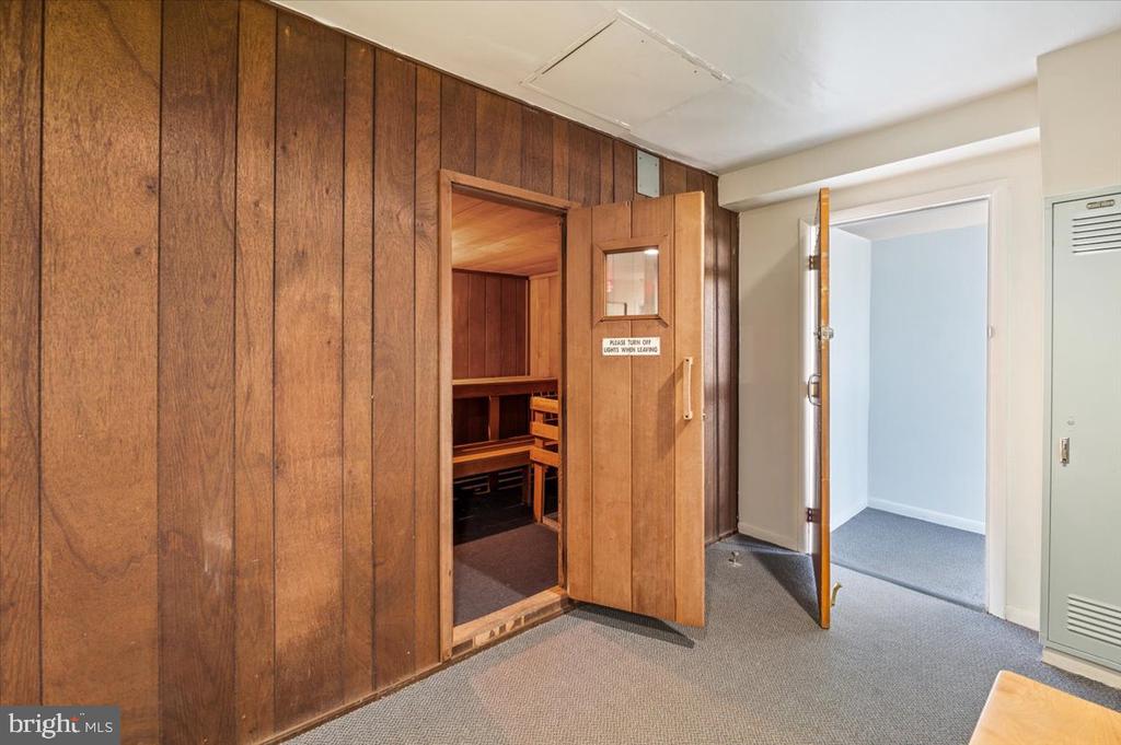 10900 COASTAL HIGHWAY 1102