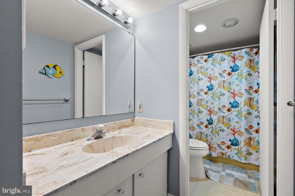 10900 COASTAL HIGHWAY 1102