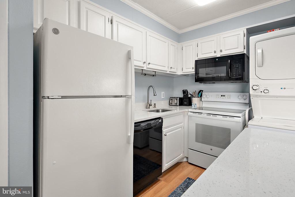 10 140TH STREET Unit: 301
