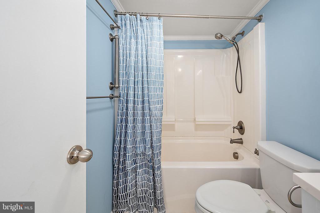 10 140TH STREET Unit: 301