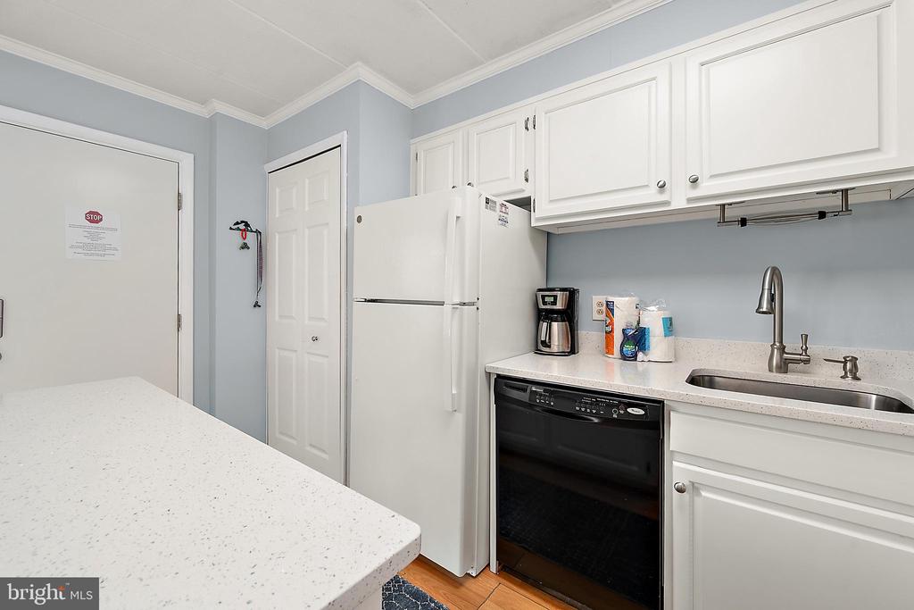 10 140TH STREET Unit: 301