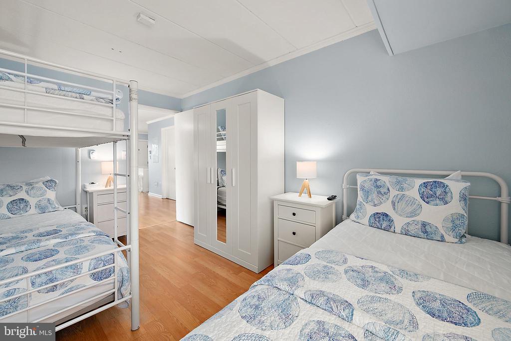 10 140TH STREET Unit: 301