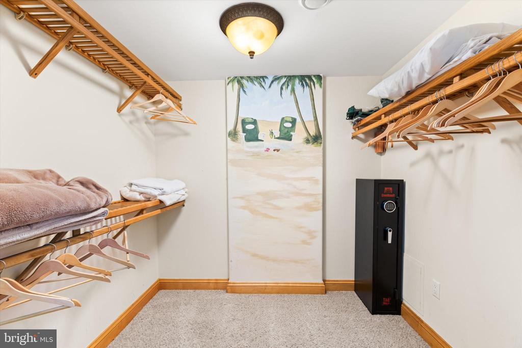6301 ATLANTIC AVENUE Unit: 301 CARLY E
