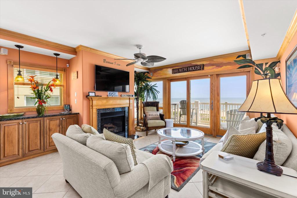 6301 ATLANTIC AVENUE Unit: 301 CARLY E
