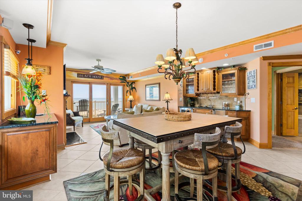 6301 ATLANTIC AVENUE Unit: 301 CARLY E