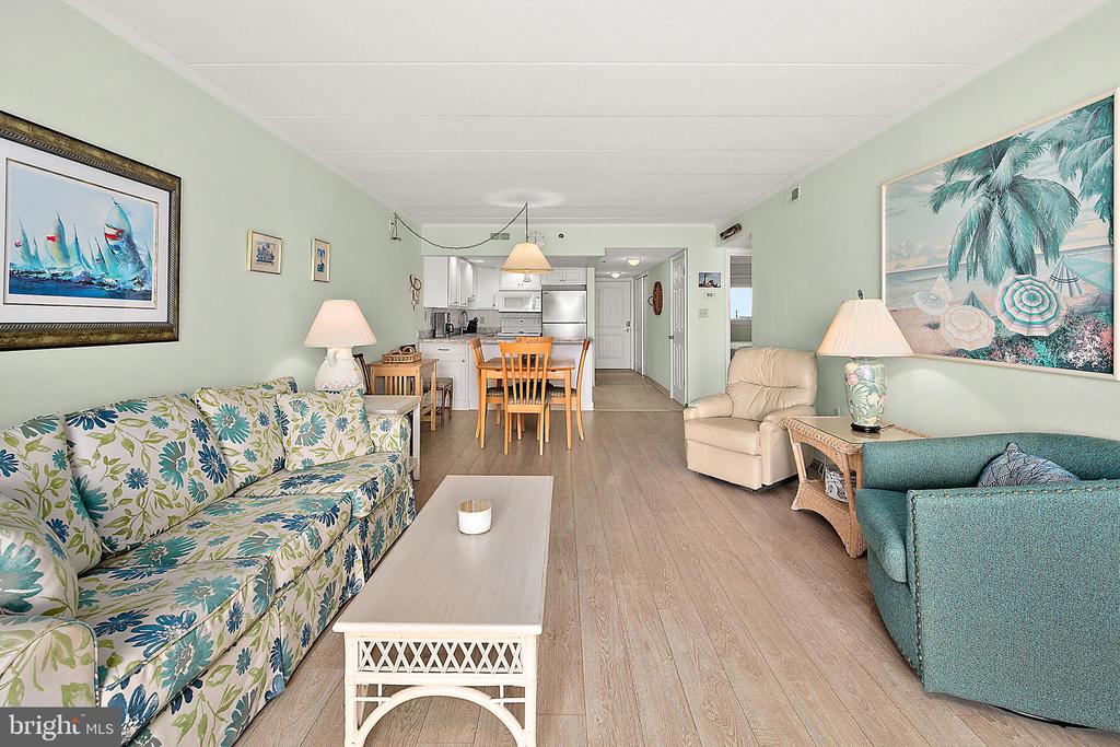 5801 ATLANTIC AVENUE Unit: 305