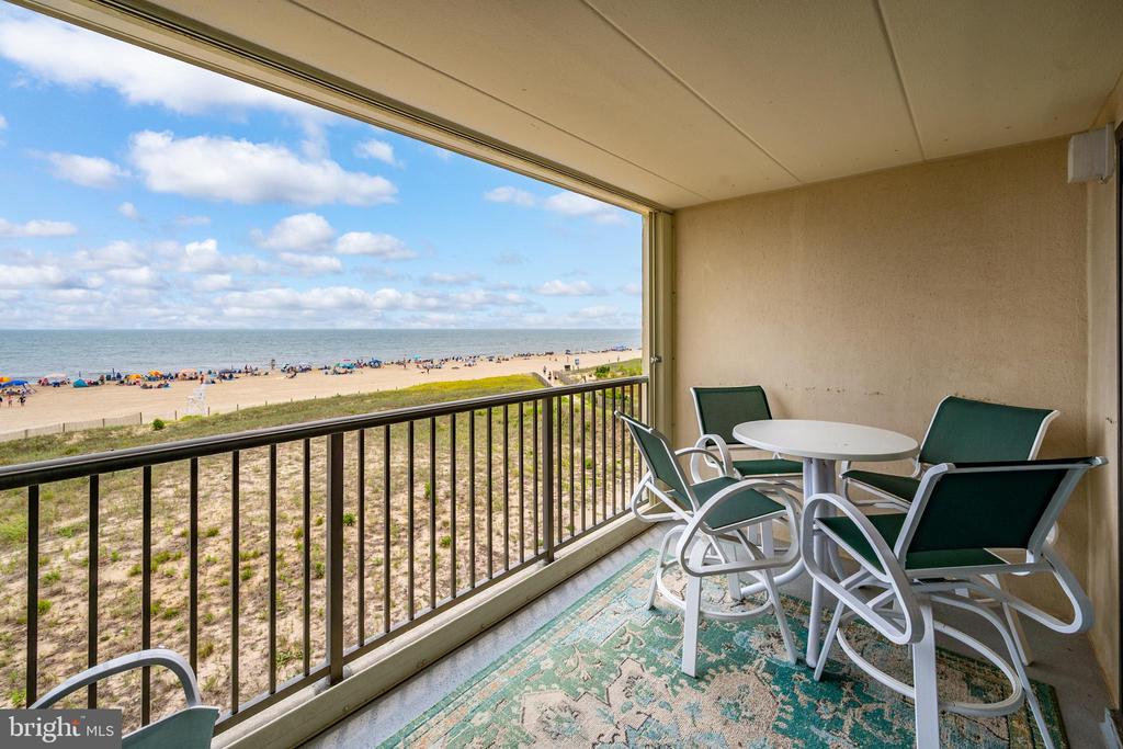 5801 ATLANTIC AVENUE Unit: 305