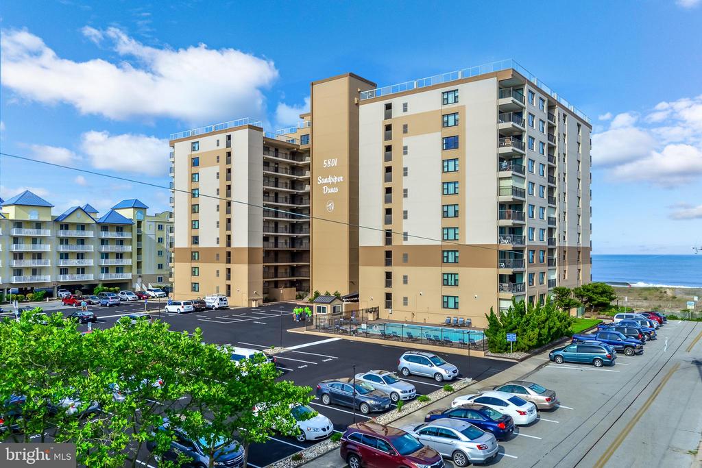 5801 ATLANTIC AVENUE Unit: 305