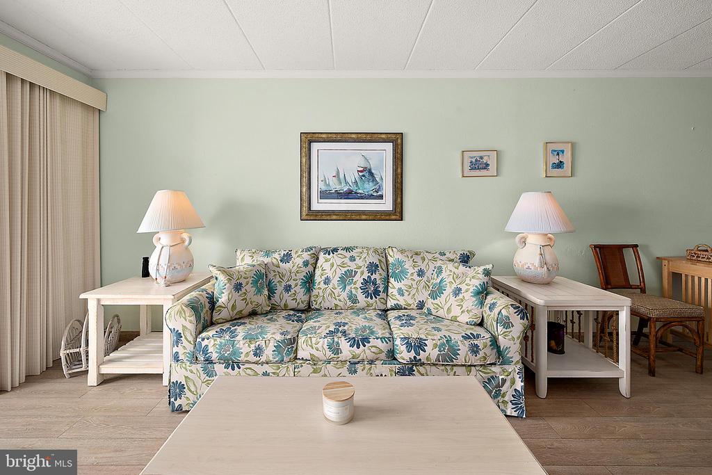 5801 ATLANTIC AVENUE Unit: 305