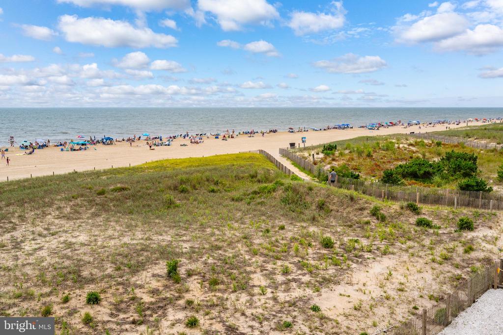 5801 ATLANTIC AVENUE Unit: 305