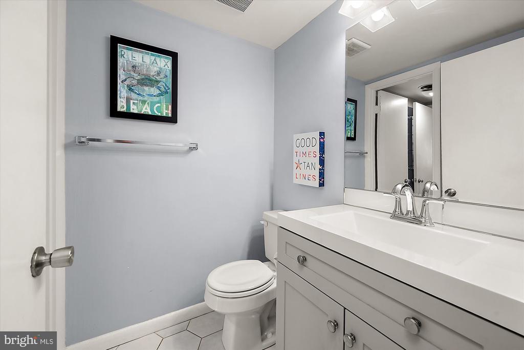 10900 COASTAL HIGHWAY Unit: 604