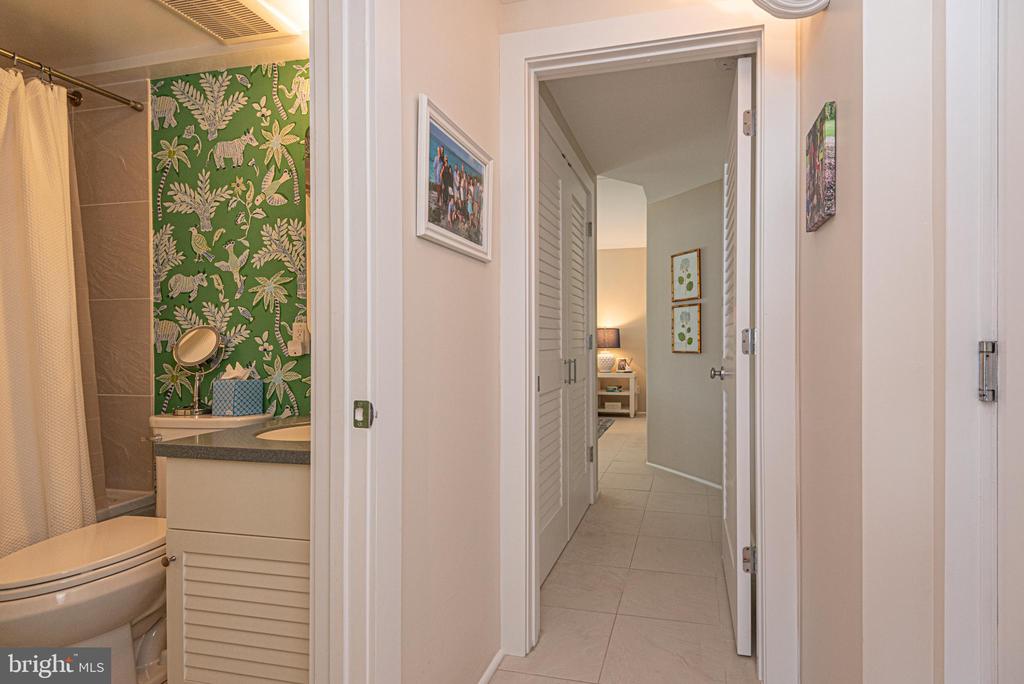 14106 WIGHT STREET Unit: 203