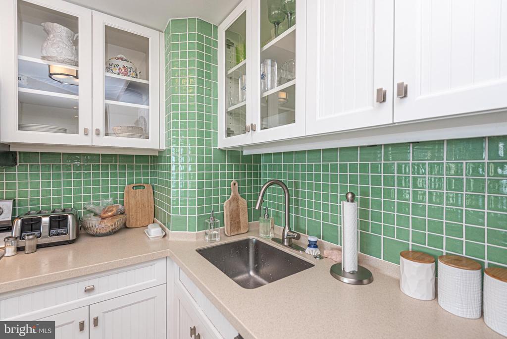 14106 WIGHT STREET Unit: 203