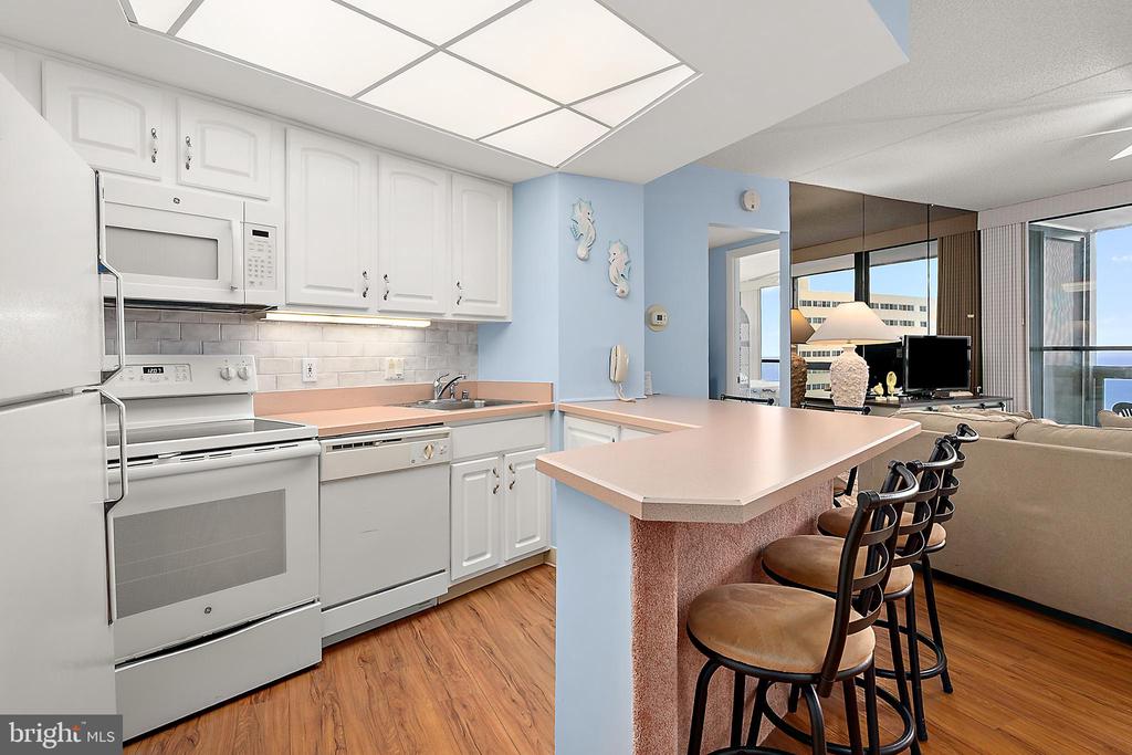 10900 COASTAL HIGHWAY Unit: 1712