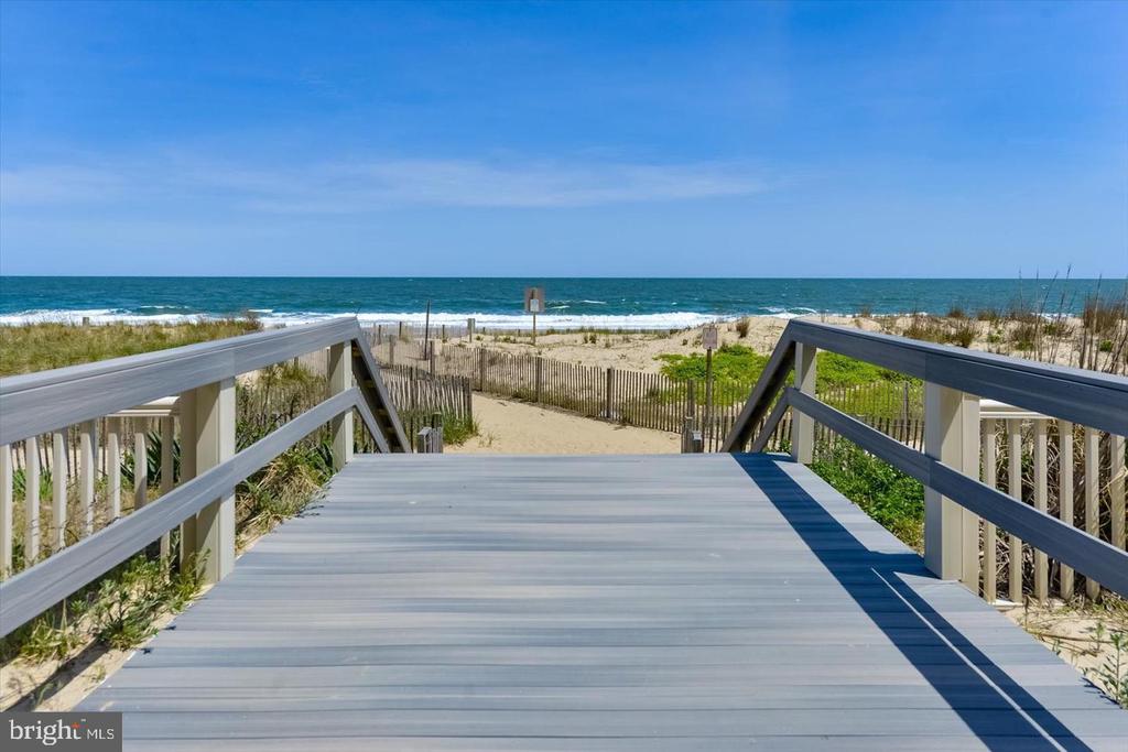 10900 COASTAL HIGHWAY Unit: 1712
