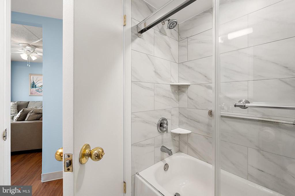 10900 COASTAL HIGHWAY Unit: 1712