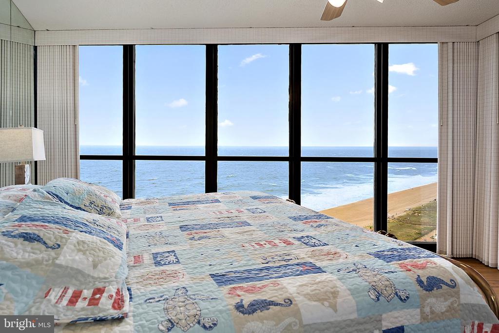 10900 COASTAL HIGHWAY Unit: 1712