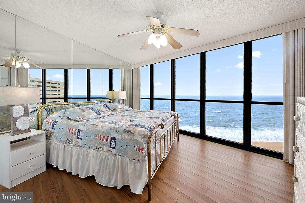 10900 COASTAL HIGHWAY Unit: 1712