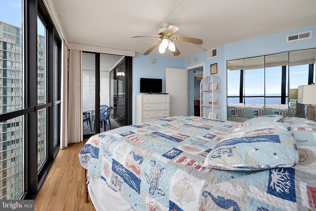 10900 COASTAL HIGHWAY Unit: 1712