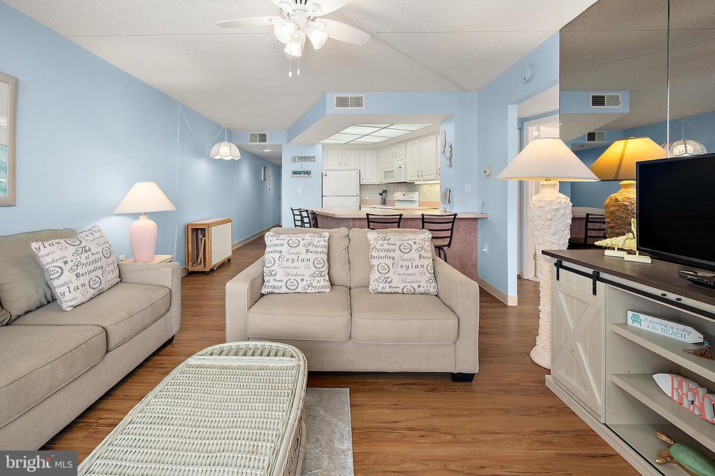 10900 COASTAL HIGHWAY Unit: 1712