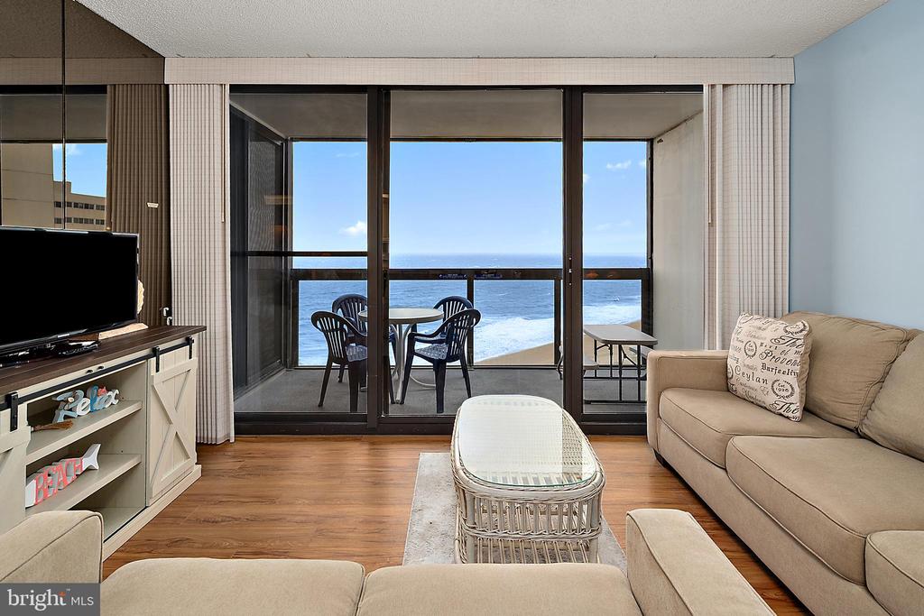 10900 COASTAL HIGHWAY Unit: 1712