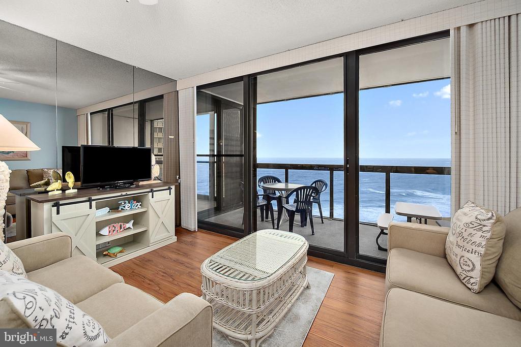 10900 COASTAL HIGHWAY Unit: 1712