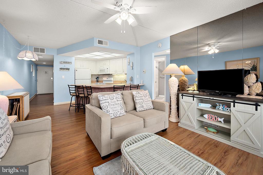 10900 COASTAL HIGHWAY Unit: 1712