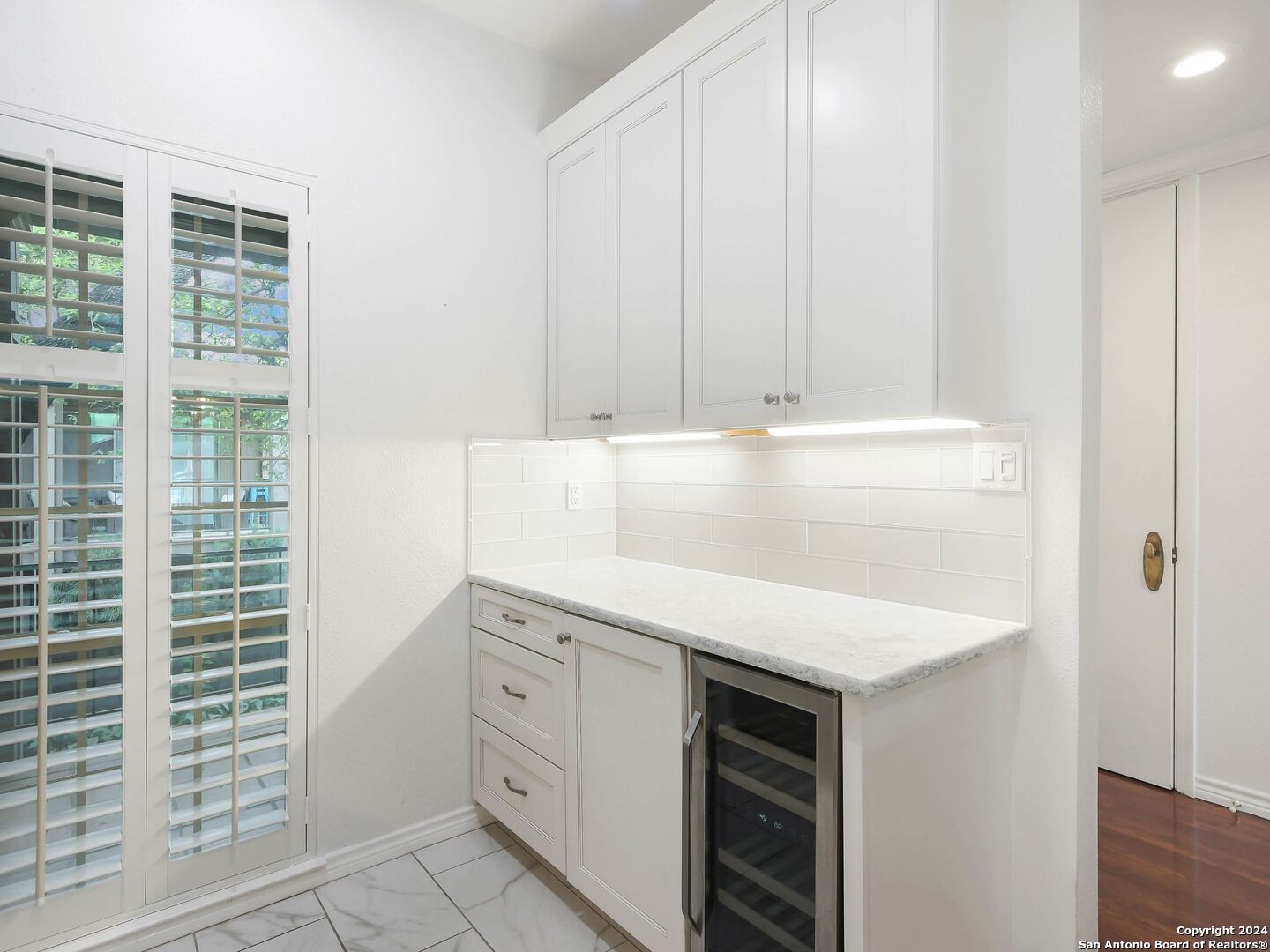 7707 BROADWAY 10A